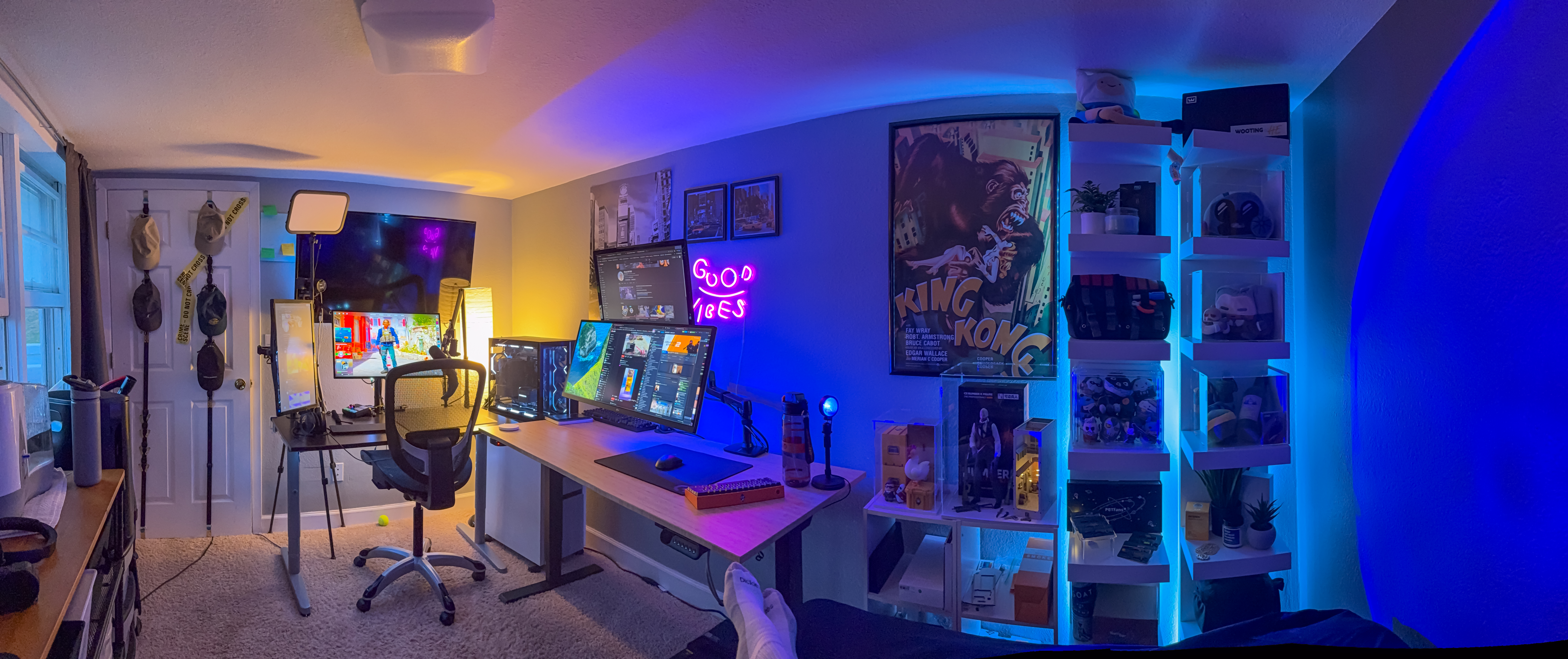 Gaming Setup with Ultra Wide monitor, 3 16:9 monitors, and a 50 inch tv. Five screens Total. 2023